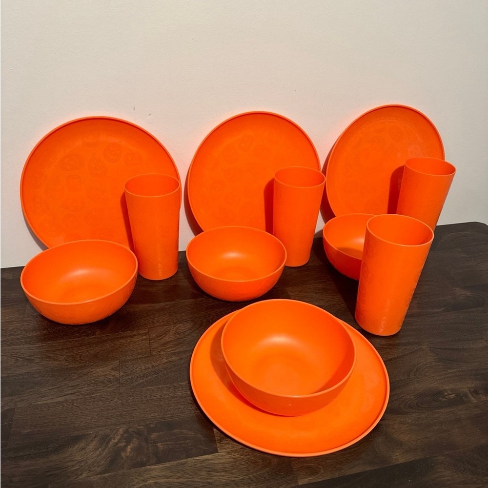 Orange Halloween Etched 12 pc Dinnerware Set